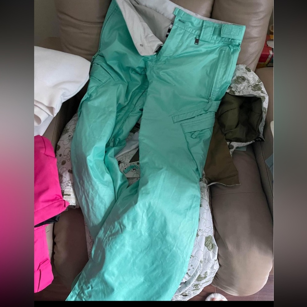 Snowboard pants
